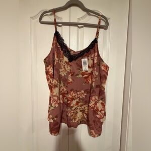 NWT Torrid Floral Cami with Black Lace Trim